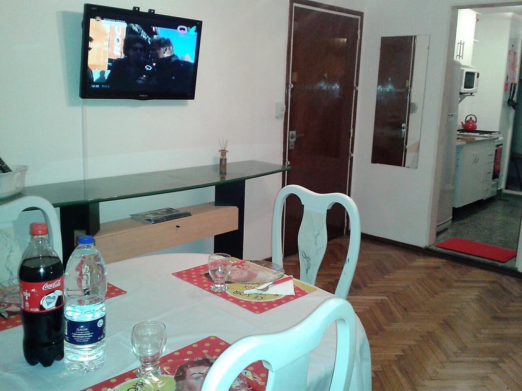 Suipacha Obelisco Departamento Familiar Appartement Buenos Aires Buitenkant foto